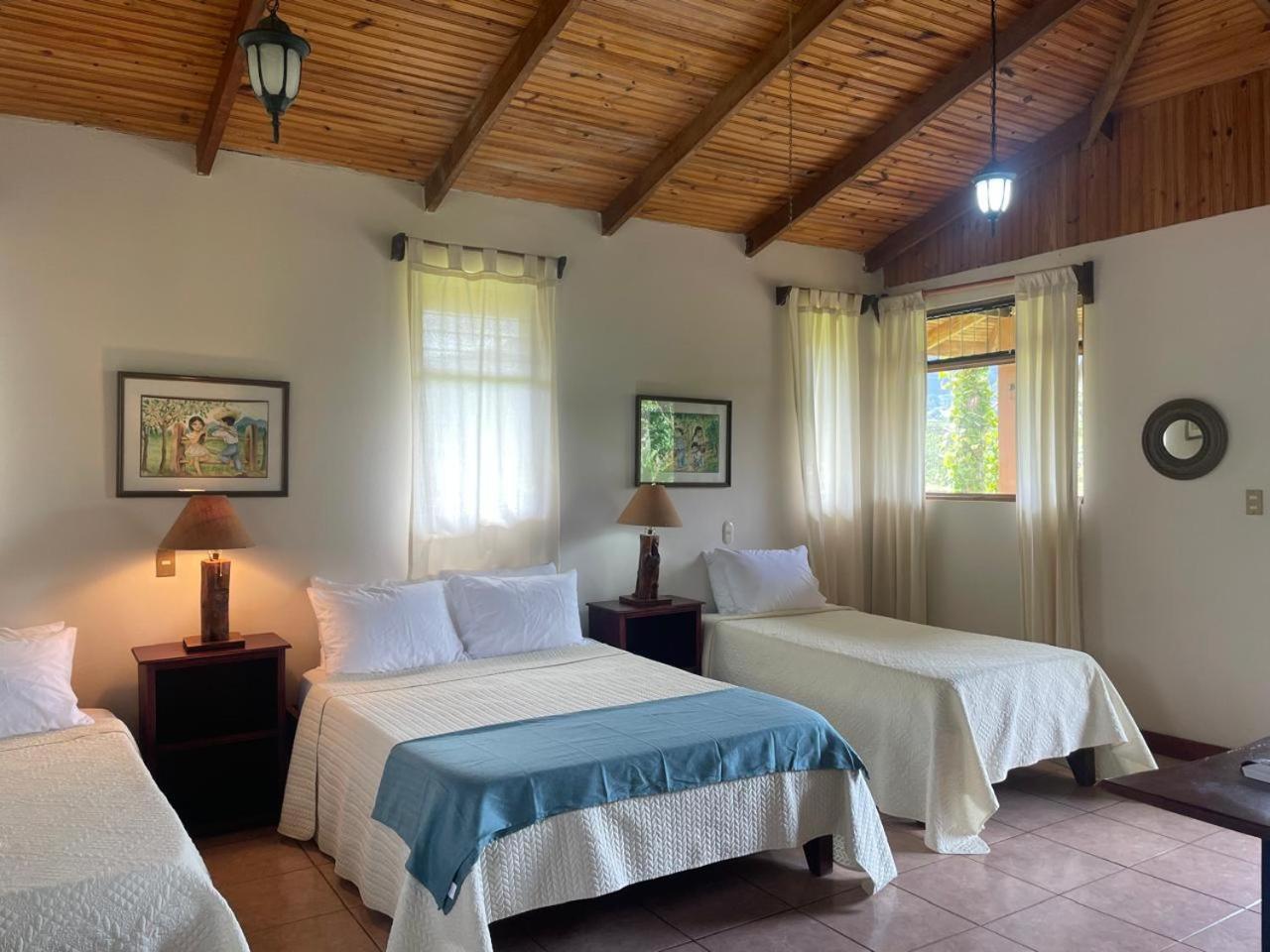 Kakao Lodge & Garden Rio Celeste Bijagua Bagian luar foto